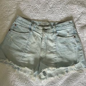 Abercrombie & Fitch High Rise cutoff denim shorts (Size 30)